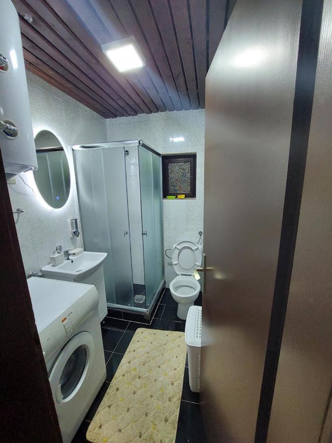 Holiday Home Milanovic 采蒂涅 外观 照片